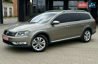 Універсал Volkswagen Passat Alltrack 2012 в Нововолинську