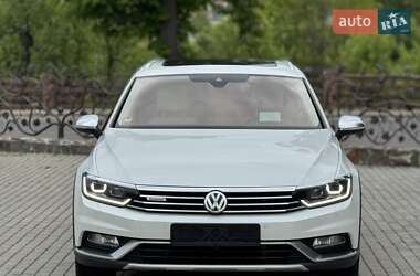 Универсал Volkswagen Passat Alltrack 2018 в 