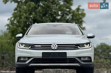 Универсал Volkswagen Passat Alltrack 2018 в 