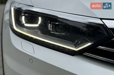 Универсал Volkswagen Passat Alltrack 2018 в 