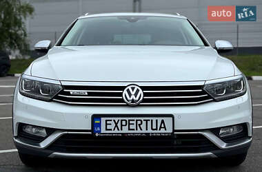Универсал Volkswagen Passat Alltrack 2017 в 