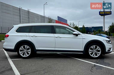 Универсал Volkswagen Passat Alltrack 2017 в 