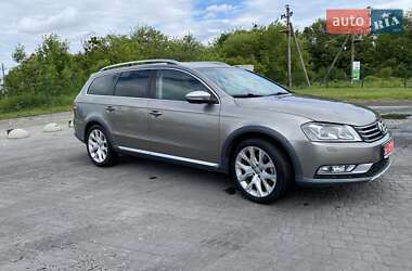 Універсал Volkswagen Passat Alltrack 2012 в 