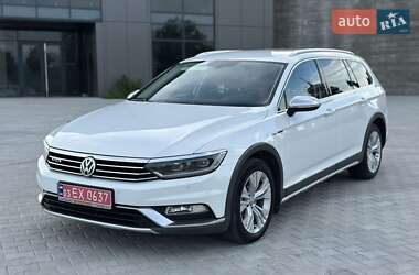 Універсал Volkswagen Passat Alltrack 2015 в 