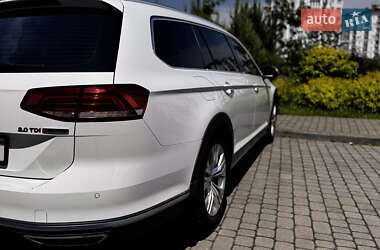 Универсал Volkswagen Passat Alltrack 2017 в 
