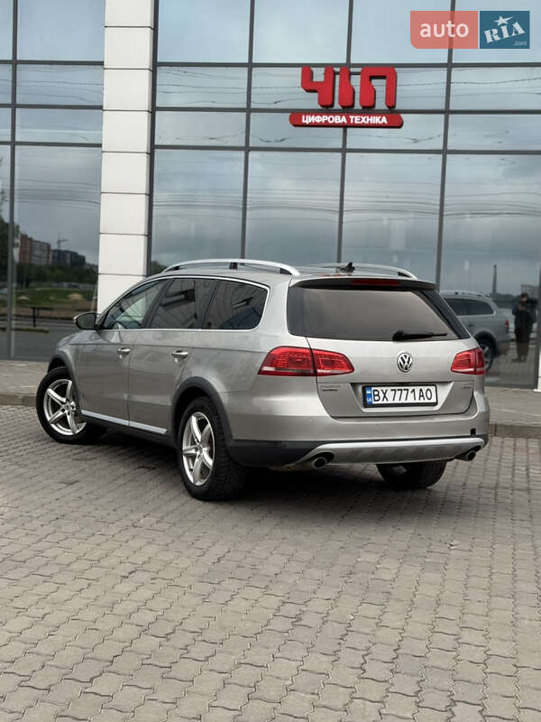 Універсал Volkswagen Passat Alltrack 2013 в Хмельницькому