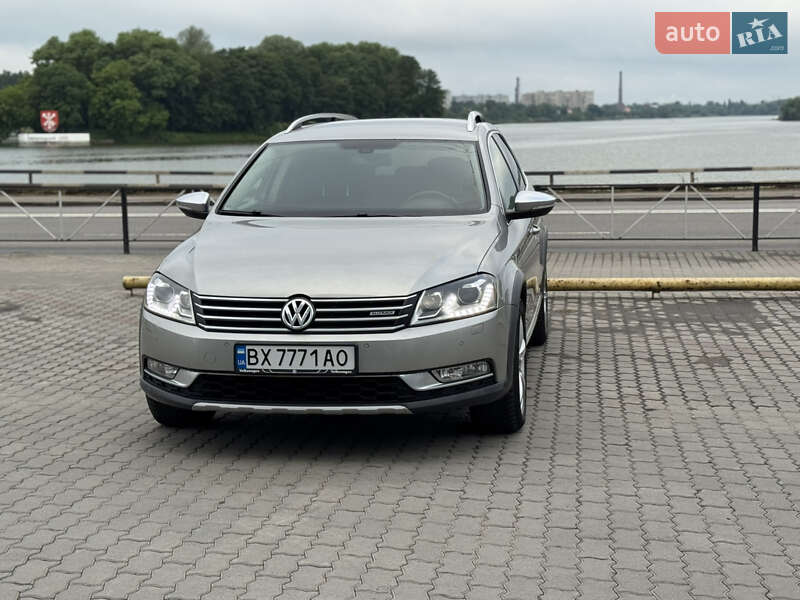 Універсал Volkswagen Passat Alltrack 2013 в Хмельницькому