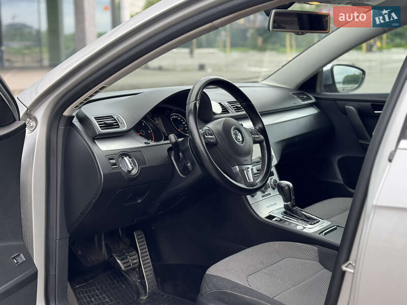 Універсал Volkswagen Passat Alltrack 2013 в Хмельницькому