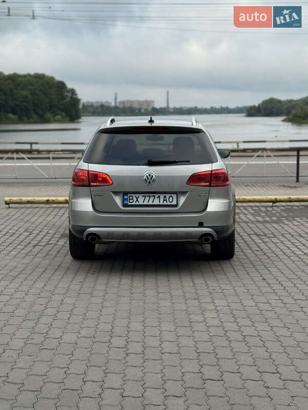 Універсал Volkswagen Passat Alltrack 2013 в Хмельницькому