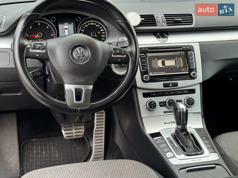 Універсал Volkswagen Passat Alltrack 2013 в Хмельницькому