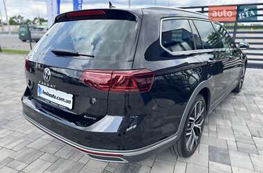 Универсал Volkswagen Passat Alltrack 2021 в 