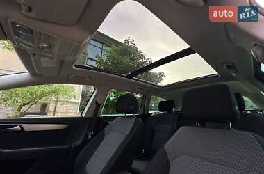 Универсал Volkswagen Passat Alltrack 2013 в 