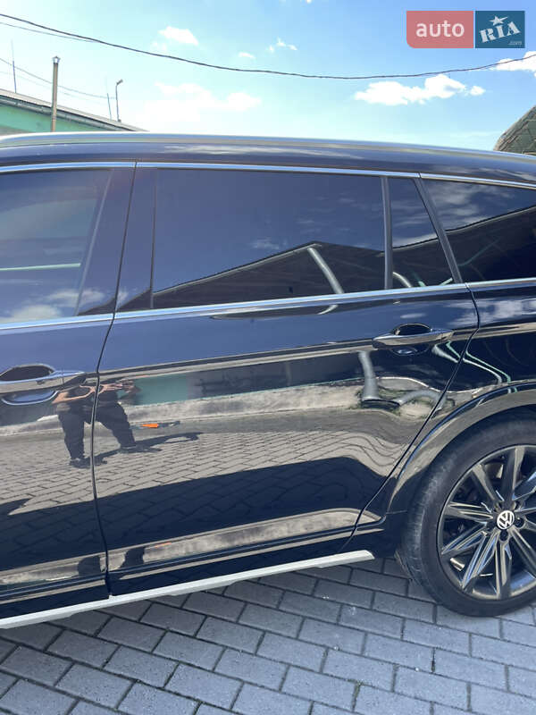 Универсал Volkswagen Passat Alltrack 2016 в Хусте