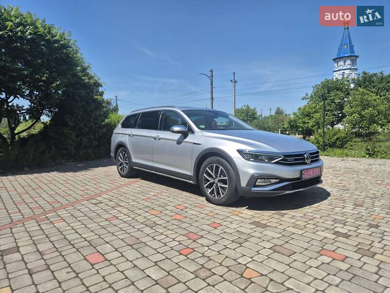 Универсал Volkswagen Passat Alltrack 2019 в Нововолынске
