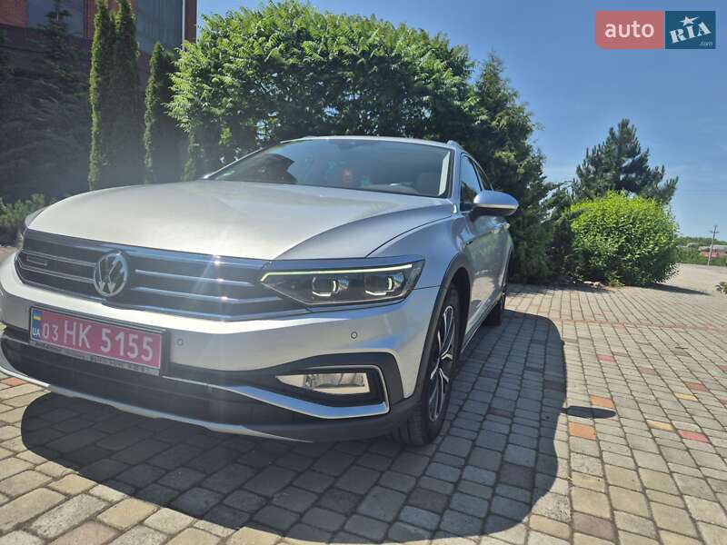 Универсал Volkswagen Passat Alltrack 2019 в Нововолынске