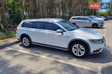 Универсал Volkswagen Passat Alltrack 2017 в Киеве