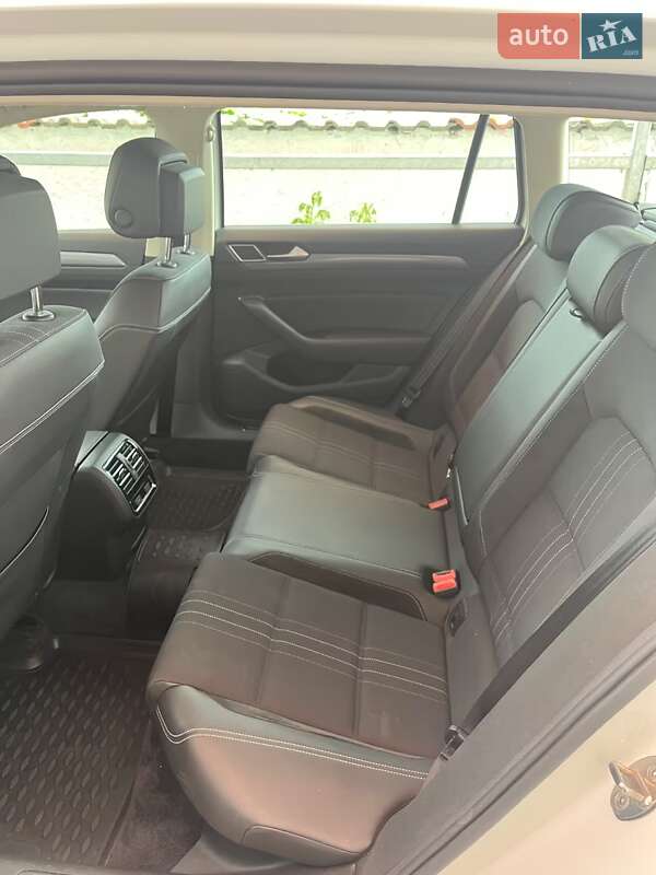 Універсал Volkswagen Passat Alltrack 2016 в Києві фото 9 Універсал Volkswagen Passat Alltrack 2016 в Києві