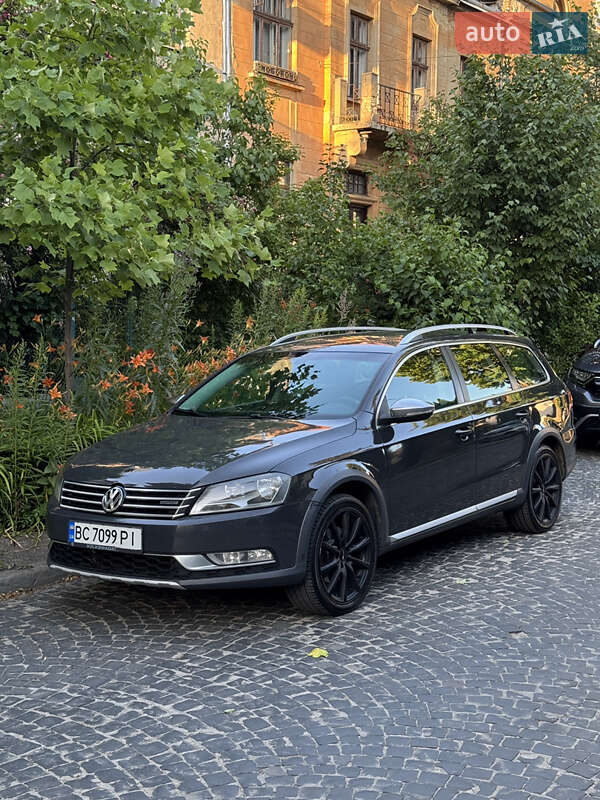 Volkswagen Passat Alltrack 2012
