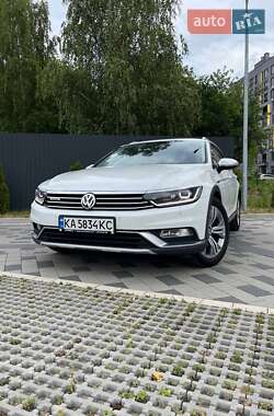 Универсал Volkswagen Passat Alltrack 2016 в Львове