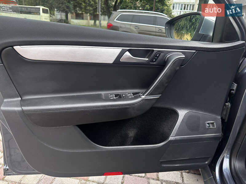 Универсал Volkswagen Passat Alltrack 2014 в Ровно