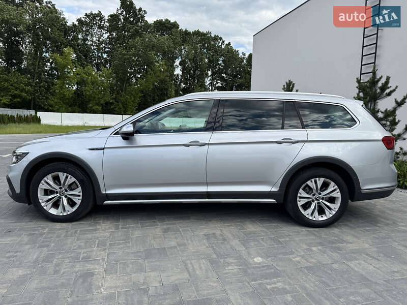 Универсал Volkswagen Passat Alltrack 2020 в Луцке