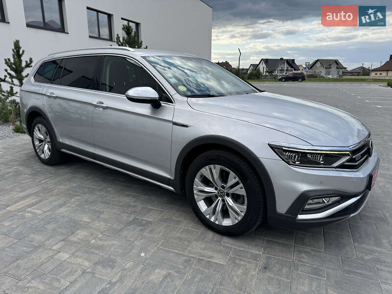 Универсал Volkswagen Passat Alltrack 2020 в Луцке