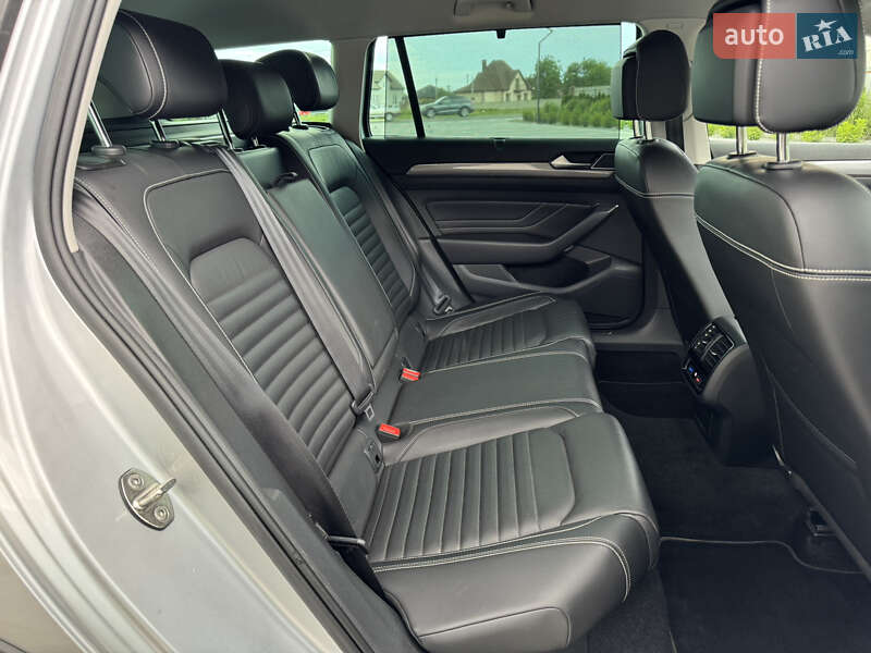 Универсал Volkswagen Passat Alltrack 2020 в Луцке