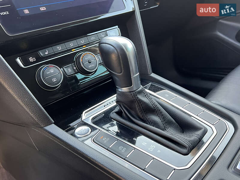 Універсал Volkswagen Passat Alltrack 2018 в Дніпрі
