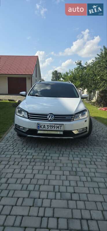 Універсал Volkswagen Passat Alltrack 2014 в Києві фото 21 Універсал Volkswagen Passat Alltrack 2014 в Києві
