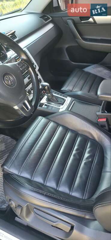 Універсал Volkswagen Passat Alltrack 2014 в Києві фото 27 Універсал Volkswagen Passat Alltrack 2014 в Києві