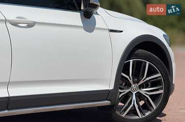 Универсал Volkswagen Passat Alltrack 2018 в 