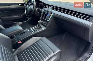 Универсал Volkswagen Passat Alltrack 2018 в 