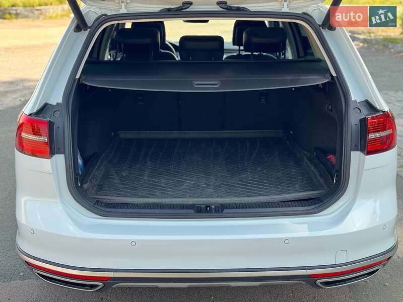 Универсал Volkswagen Passat Alltrack 2018 в Бердичеве