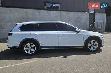 Універсал Volkswagen Passat Alltrack 2016 в Києві