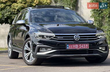Универсал Volkswagen Passat Alltrack 2020 в Ровно