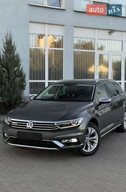 Універсал Volkswagen Passat Alltrack 2017 в Житомирі