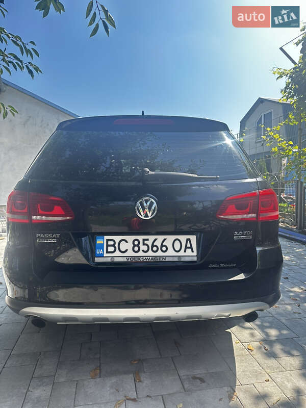 Универсал Volkswagen Passat Alltrack 2012 в Городке
