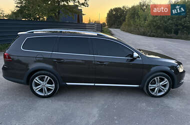 Универсал Volkswagen Passat Alltrack 2013 в 