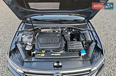 Универсал Volkswagen Passat Alltrack 2021 в 