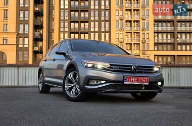 Универсал Volkswagen Passat Alltrack 2021 в 