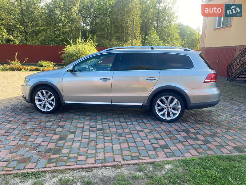 Универсал Volkswagen Passat Alltrack 2012 в Любомле