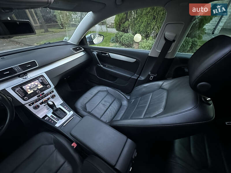 Универсал Volkswagen Passat Alltrack 2013 в Сарнах