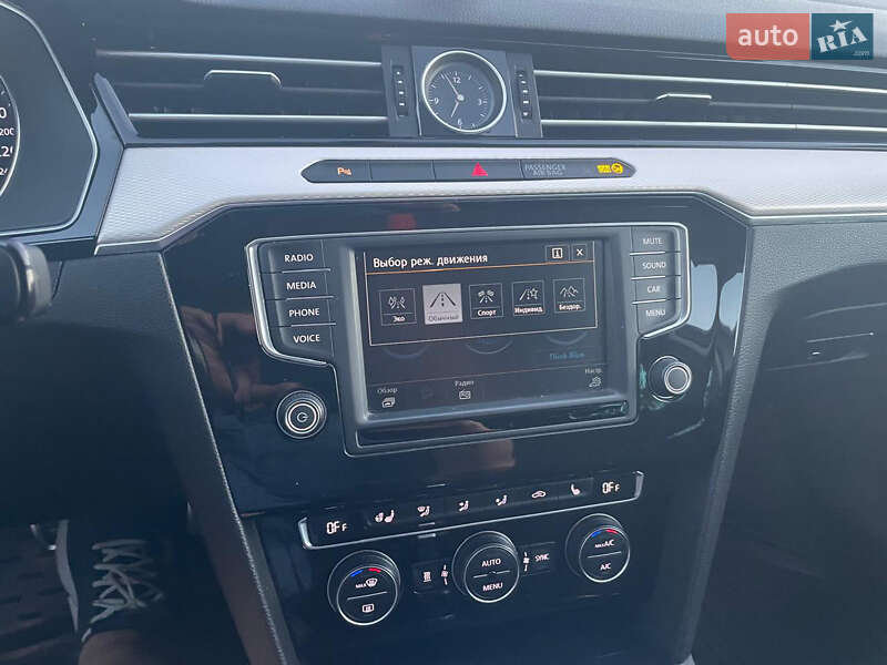 Универсал Volkswagen Passat Alltrack 2016 в Подольске