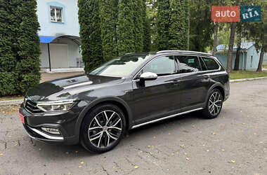 Универсал Volkswagen Passat Alltrack 2019 в Ровно