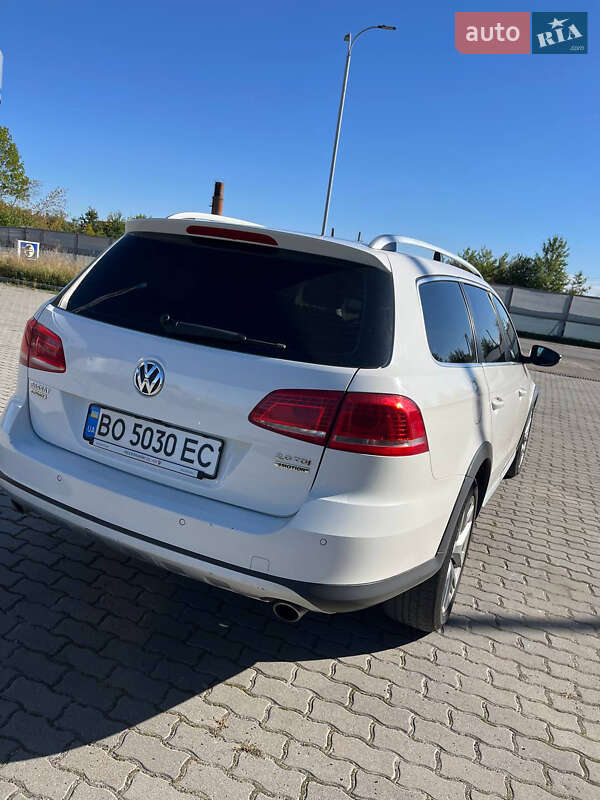 Универсал Volkswagen Passat Alltrack 2012 в Подгайцах