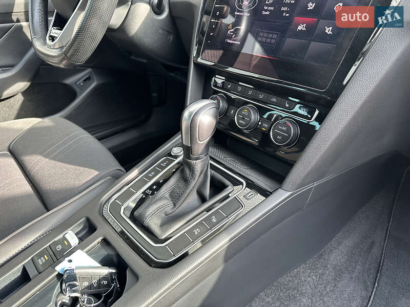 Универсал Volkswagen Passat Alltrack 2020 в Ровно