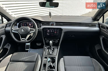 Универсал Volkswagen Passat Alltrack 2020 в 