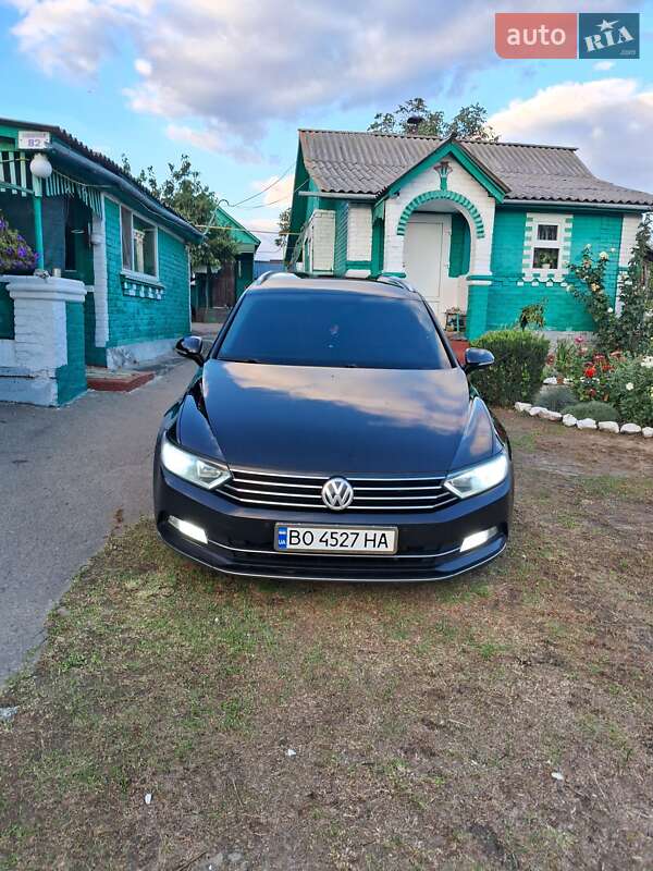 Универсал Volkswagen Passat Alltrack 2016 в Гайсине