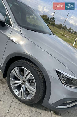 Универсал Volkswagen Passat Alltrack 2022 в 