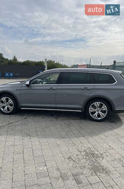 Универсал Volkswagen Passat Alltrack 2022 в 
